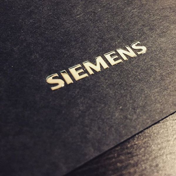 Золотая наклейка - металлостикер Siemens