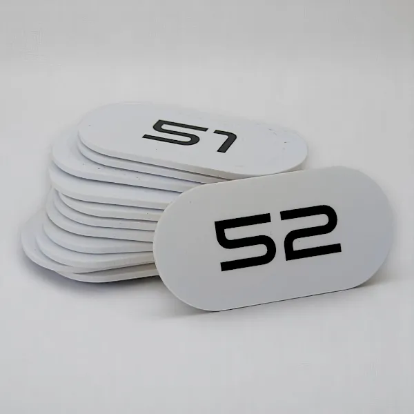 Шильды из пластика на клеевой основе