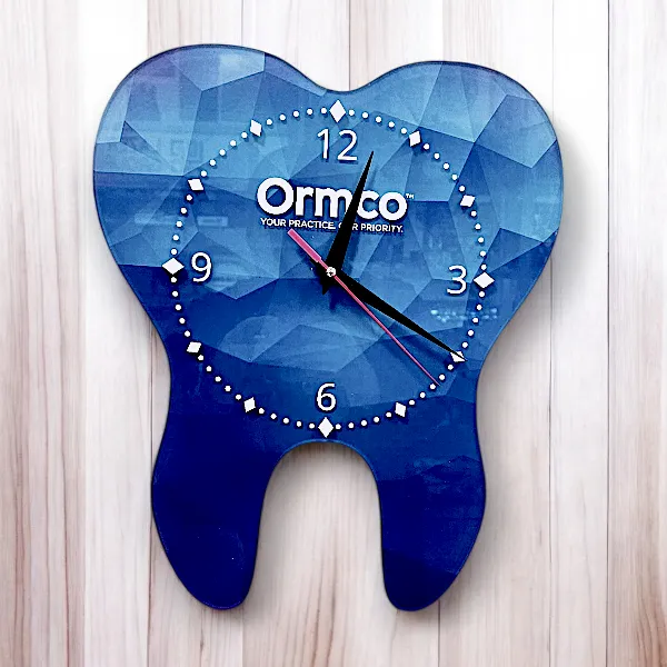 Часы настенные с логотипом компании Ormco, прозрачный полистирол 3мм. Часы настенные с логотипом компании Ormco, прозрачный полистирол 3мм.