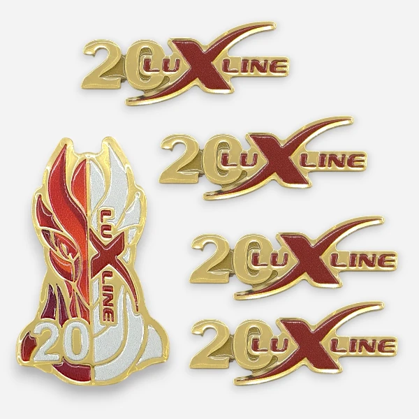 Значок фирменный. Зеркальная латунь, сложная форма на юбилей компании LUXLINE Значок фирменный. Зеркальная латунь, сложная форма на юбилей компании LUXLINE