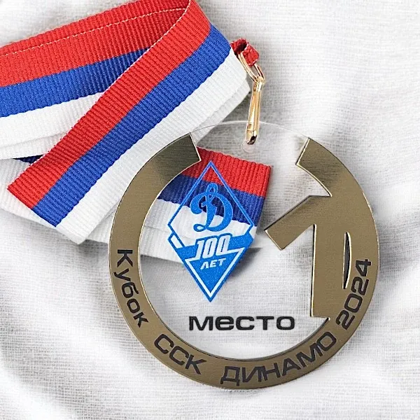 Металлизированный пластик под золото+акрил с УФ-печатью