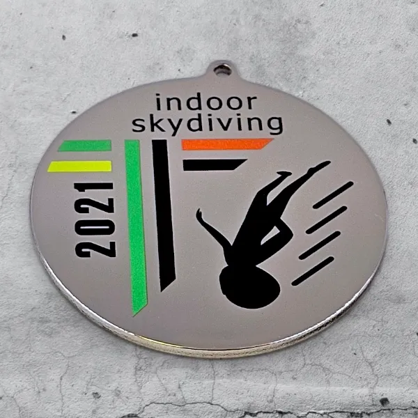 Полированный алюминия 3мм, диаметр 60 мм. уф-печать, лак