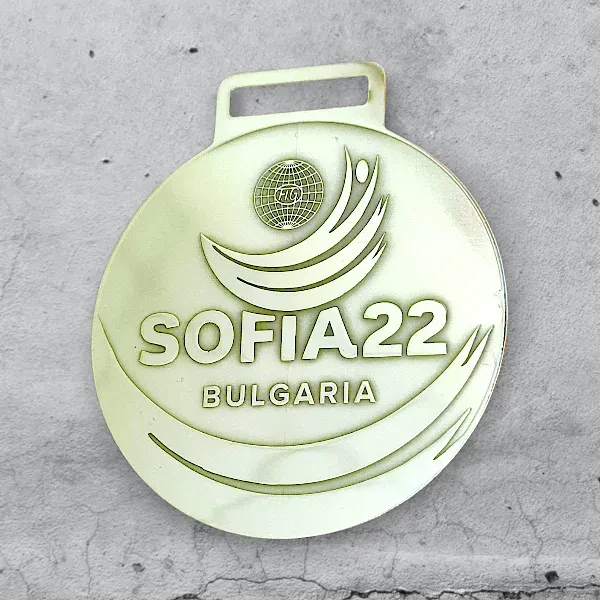 Полированная латунь 3мм, выборка фона, частичное патинирование