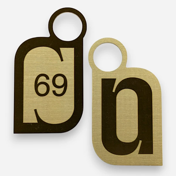 Латунь матовая 2мм, лазерная гравировка, двухсторонние