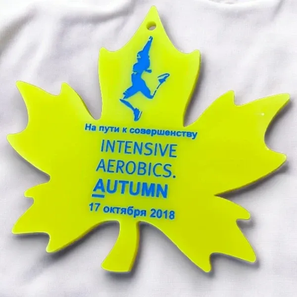 Акрил 3 мм желтый, фигурная резка, УФ-печать