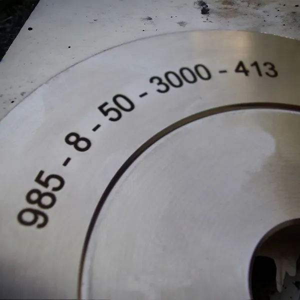 Маркировка по металлу волоконным лазером