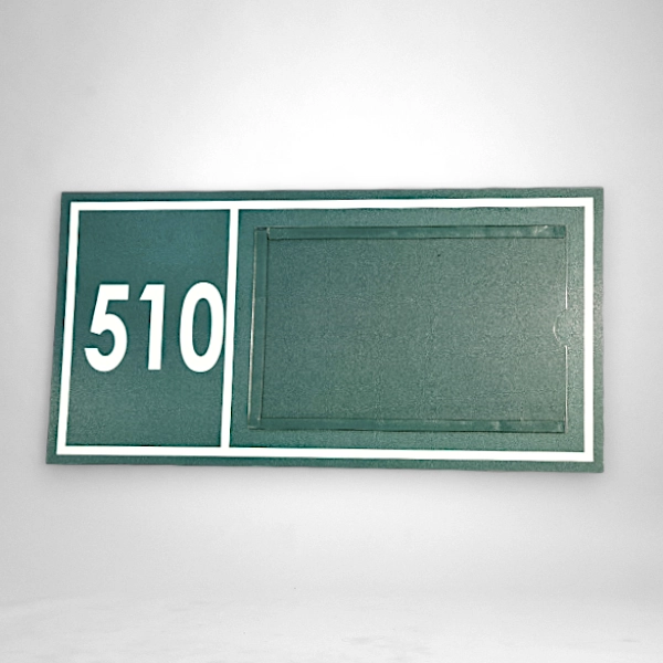 Пластиковые таблички с карманом для сменной информации Пластиковые таблички с карманом для сменной информации